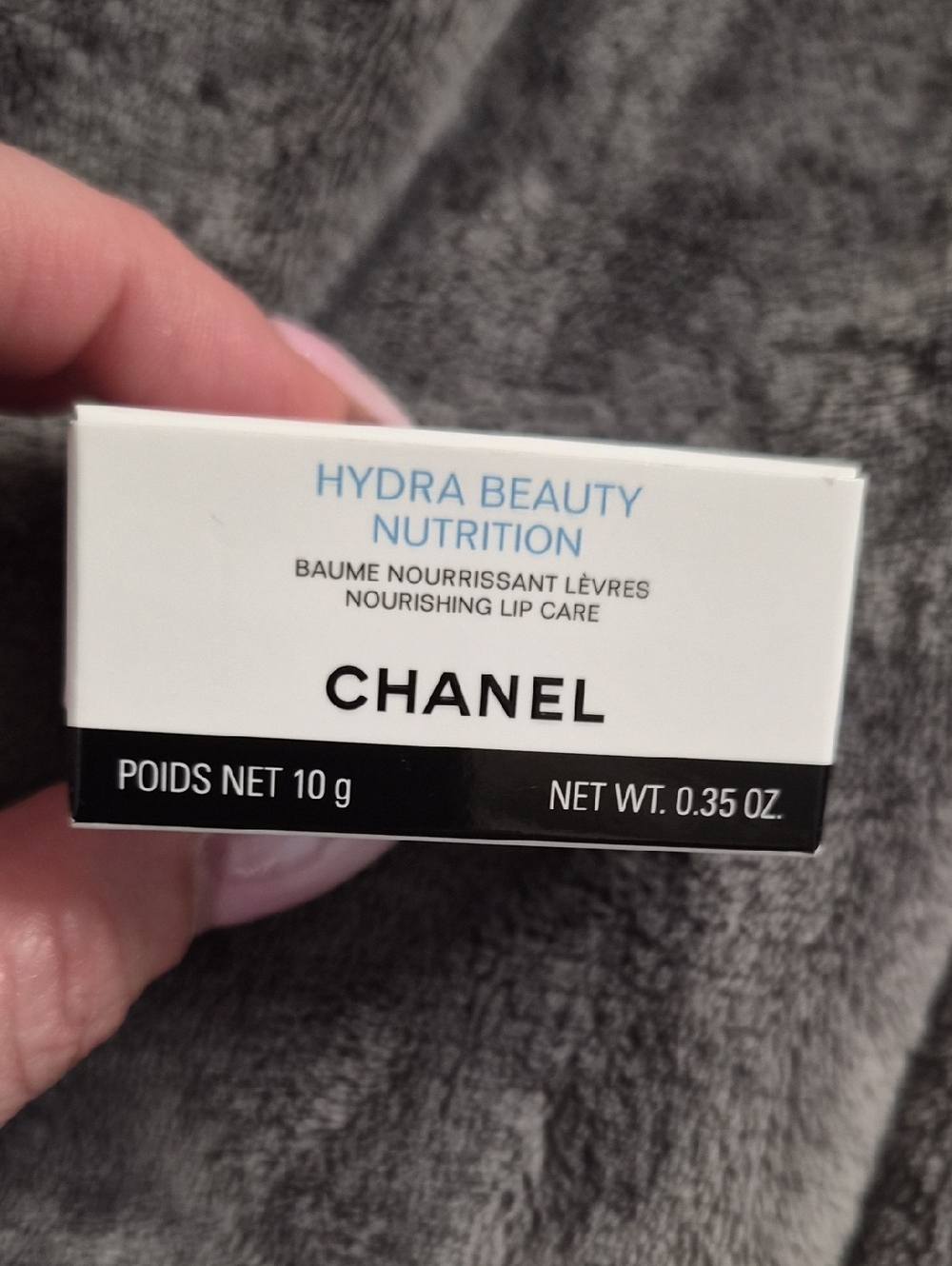 CHANEL Hydra Beauty Nutrition Lip Care - White, Black